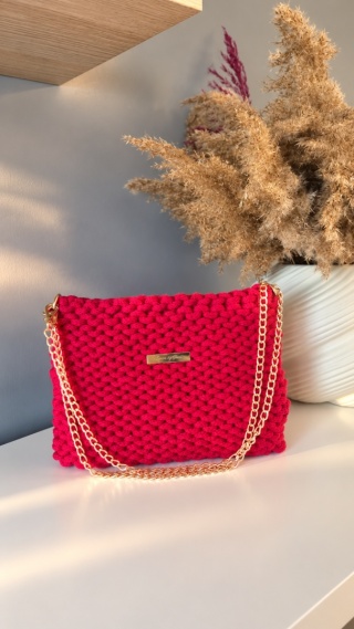 Amore Raspberry – malinowo-czerwona kopertówka